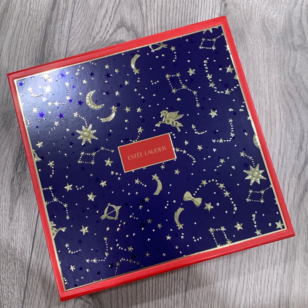 NEW Estee Lauder red moon gift box